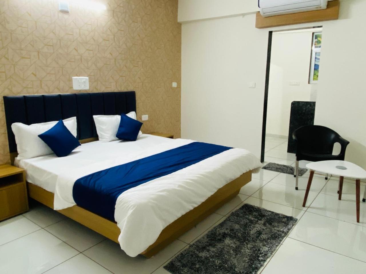 Hotel Balaji Villa 巴罗达 外观 照片