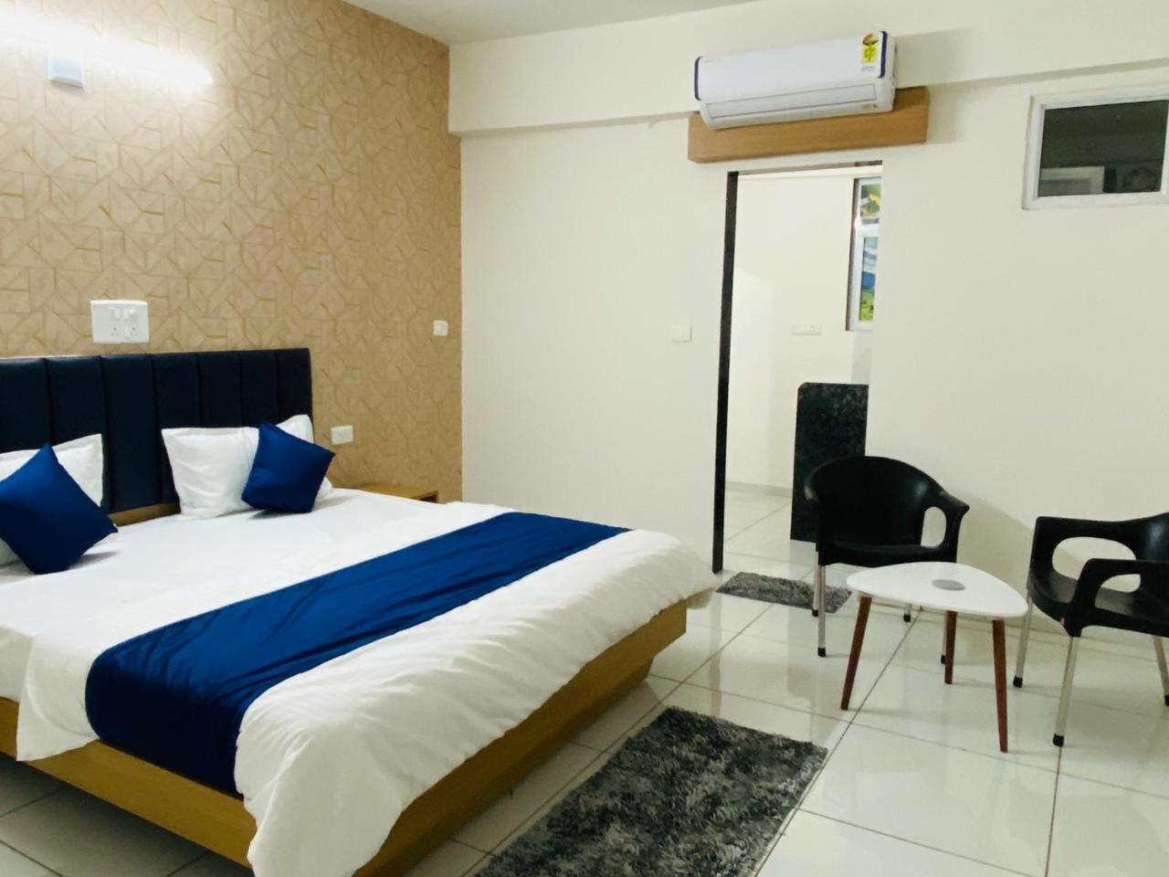 Hotel Balaji Villa 巴罗达 外观 照片