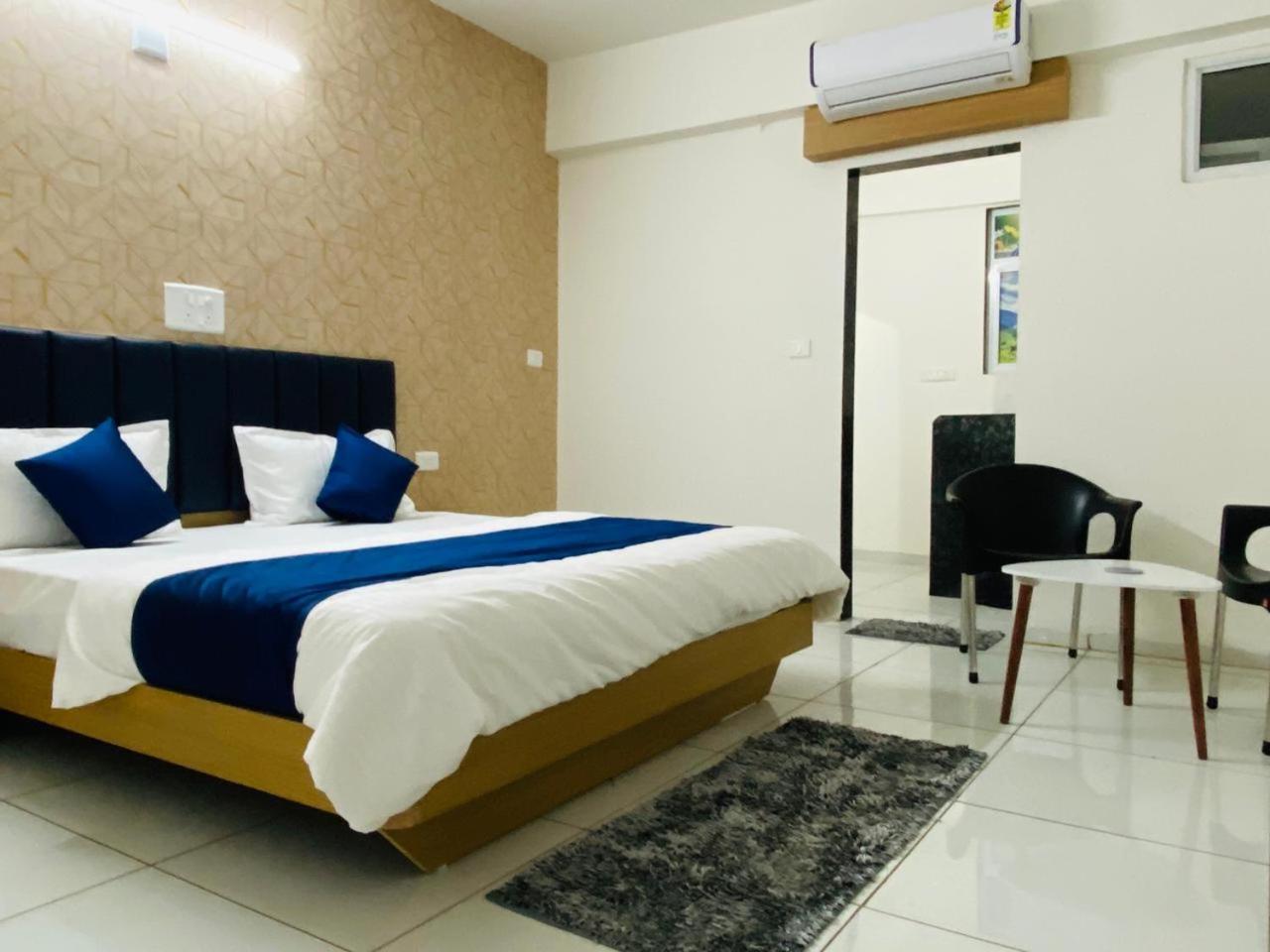 Hotel Balaji Villa 巴罗达 外观 照片