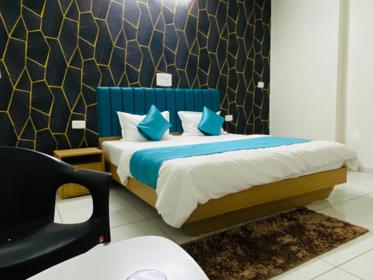 Hotel Balaji Villa 巴罗达 外观 照片