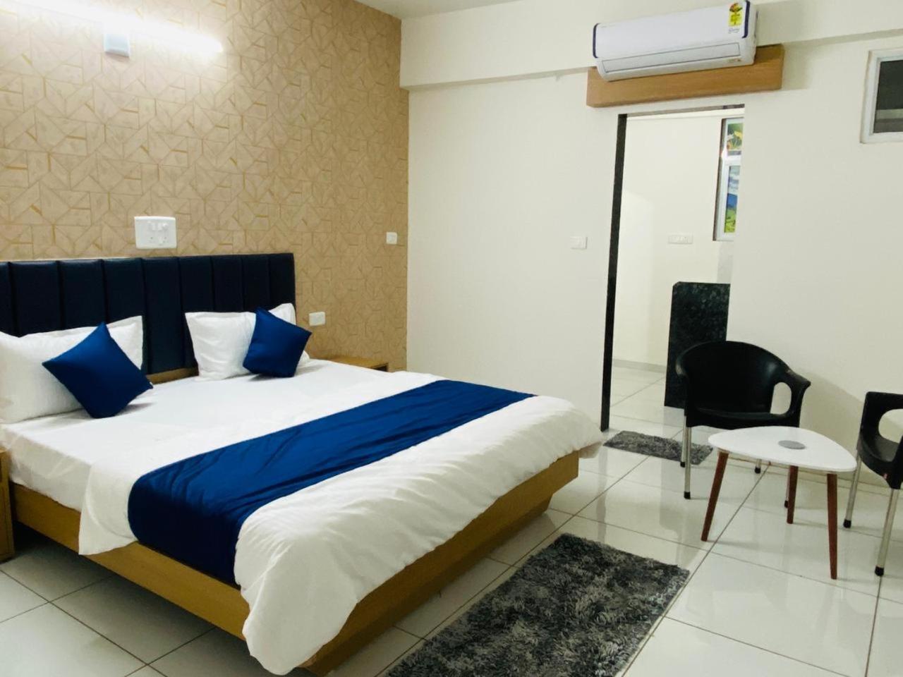Hotel Balaji Villa 巴罗达 外观 照片